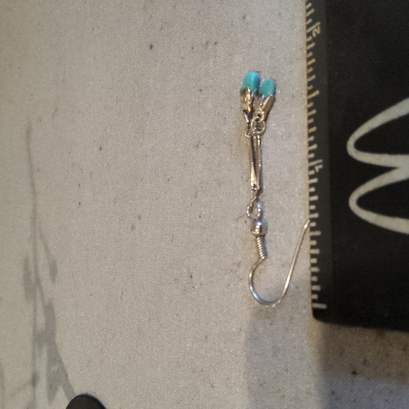 Earrings - Picture 3 of 5